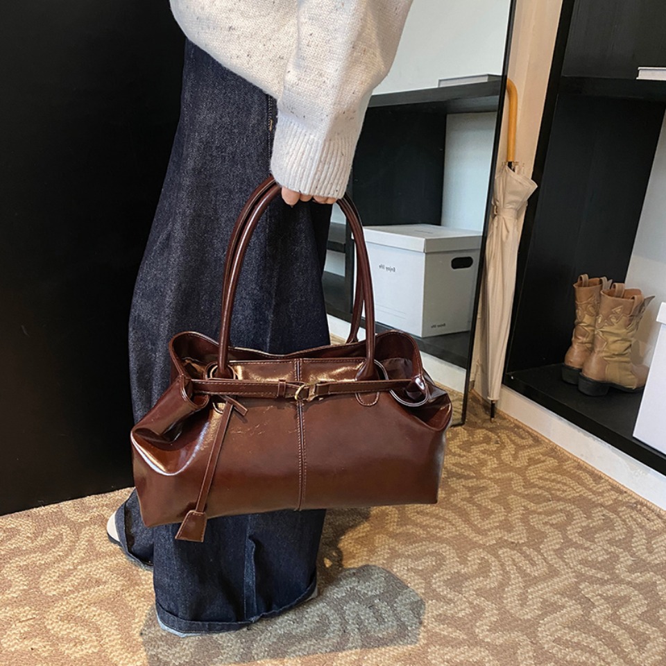 Borsa a tracolla Hobo in pelle - Vintage Leatherwork recensione e prezzo